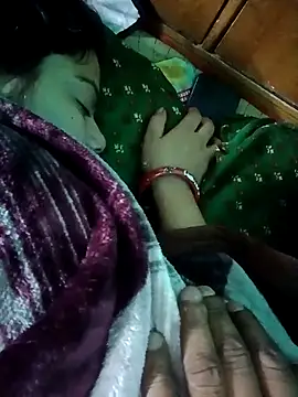 Snapshot of Lustyful_Couple chatting on 10-27-25, 10:44 Lustyful Couple online show from 10-27-25, 10:44