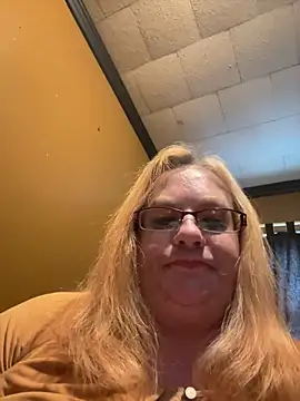 Snapshot of CherishWilliams chatting on 04-18-26, 10:21 CherishWilliams online show from 04-18-26, 10:21