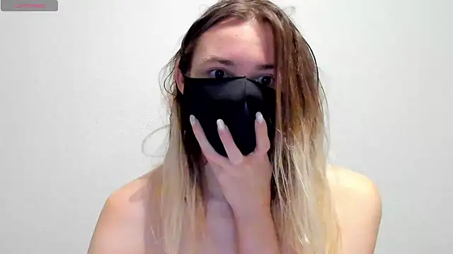 DaisyWildes online show from 12-21-24, 05:39