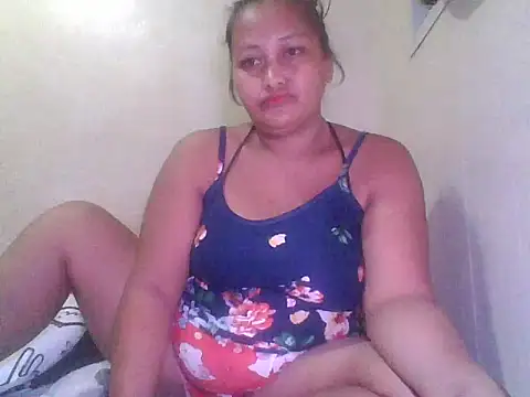 Snapshot of Sweetchuby1995 chatting on 06-25-26, 11:10 Sweetchuby1995 online show from 06-25-26, 11:10