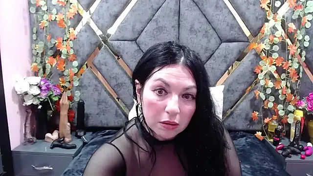 Snapshot of Luciana_Ass chatting on 02-21-25, 08:38 Luciana Ass online show from 02-21-25, 08:38