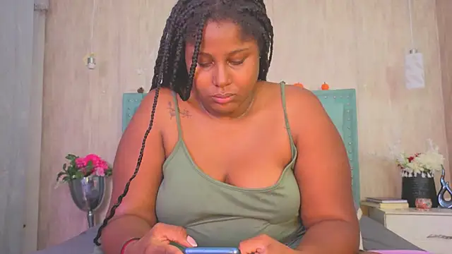 Alexa roussee online show from 10-19-25, 01:36