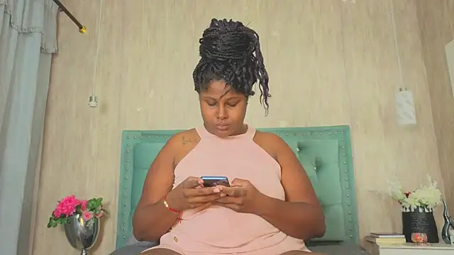 Alexa roussee online show from 10-11-25, 12:50