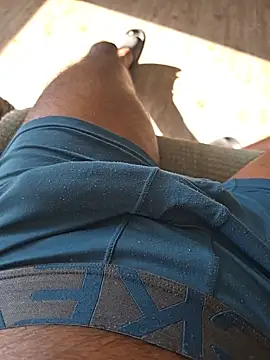 Snapshot of Keshuloveyou chatting on 03-03-25, 08:43 Keshuloveyou online show from 03-03-25, 08:43