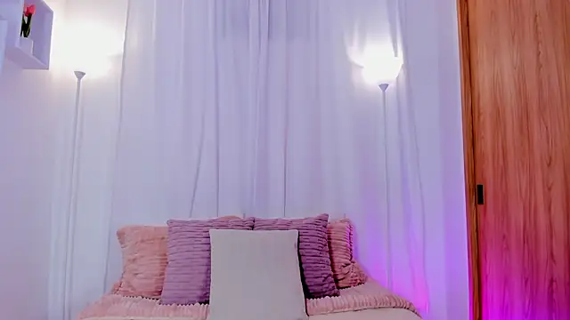 Snapshot of AishaPeyton chatting on 06-14-26, 06:36 AishaPeyton online show from 06-14-26, 06:36