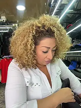 Katti Barrera online show from 07-26-26, 06:04