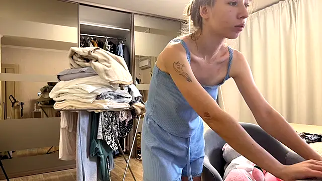 anna kiss69 online show from 10-19-25, 04:43