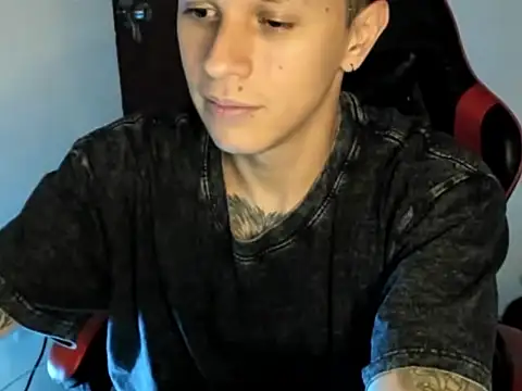 Snapshot of goodboy69l chatting on 06-07-26, 12:05 goodboy69l online show from 06-07-26, 12:05