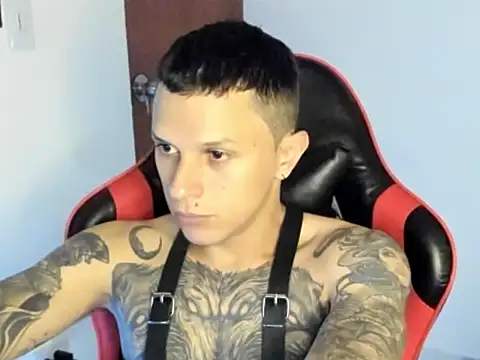 Snapshot of goodboy69l chatting on 05-27-26, 09:22 goodboy69l online show from 05-27-26, 09:22