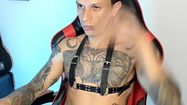 Snapshot of goodboy69l chatting on 02-10-26, 03:49 goodboy69l online show from 02-10-26, 03:49