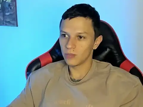 Snapshot of goodboy69l chatting on 02-15-26, 12:15 goodboy69l online show from 02-15-26, 12:15