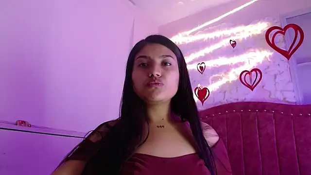 Snapshot of SarahStones chatting on 03-12-25, 03:46 SarahStones online show from 03-12-25, 03:46
