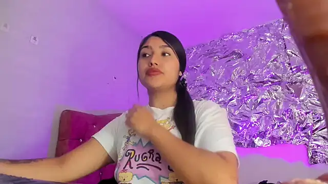 SarahStones online show from 01-10-26, 07:15