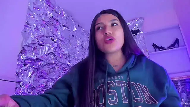 SarahStones online show from 11-29-25, 07:19