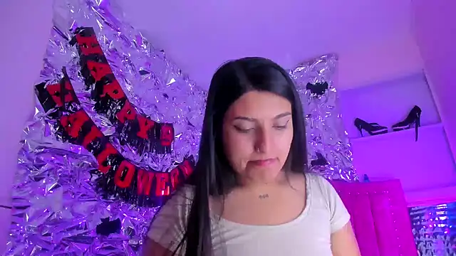 SarahStones online show from 11-15-25, 06:06