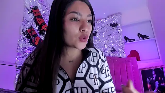 SarahStones online show from 11-02-25, 12:21