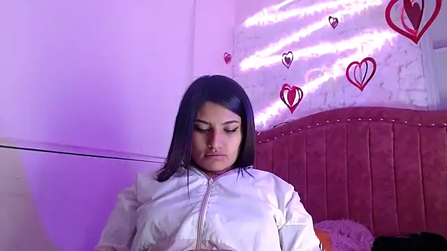 Snapshot of SarahStones chatting on 03-14-25, 09:00 SarahStones online show from 03-14-25, 09:00