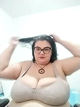 Madisonpalacio online show from 02-13-26, 05:02