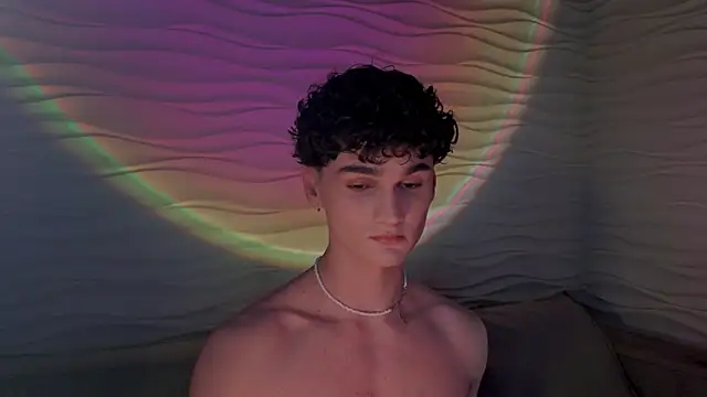 Snapshot of adam_21cm__ chatting on 02-23-25, 04:35 adam 21cm online show from 02-23-25, 04:35