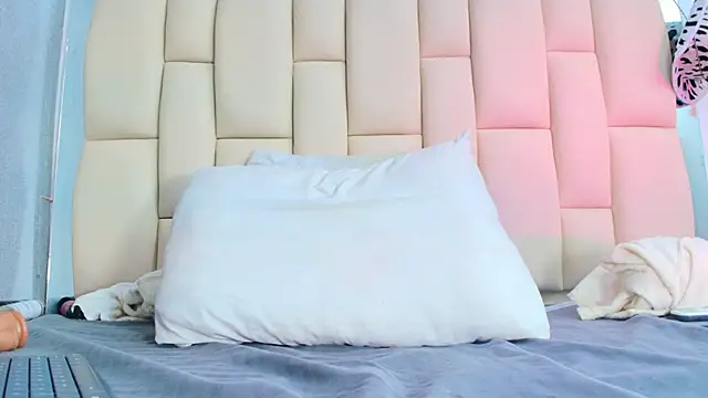 Snapshot of mss_mar chatting on 09-17-25, 03:19 mss mar online show from 09-17-25, 03:19