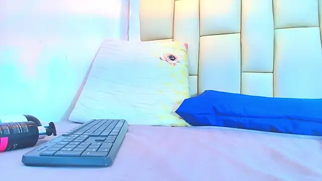 Snapshot of mss_mar chatting on 10-09-25, 03:07 mss mar online show from 10-09-25, 03:07