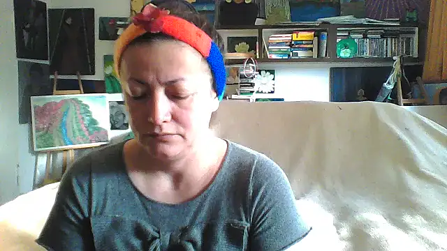 MariaAnaSunshine online show from 10-21-25, 07:19