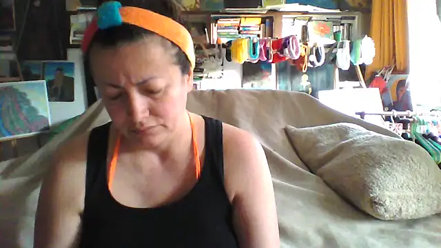 MariaAnaSunshine online show from 11-25-25, 08:36