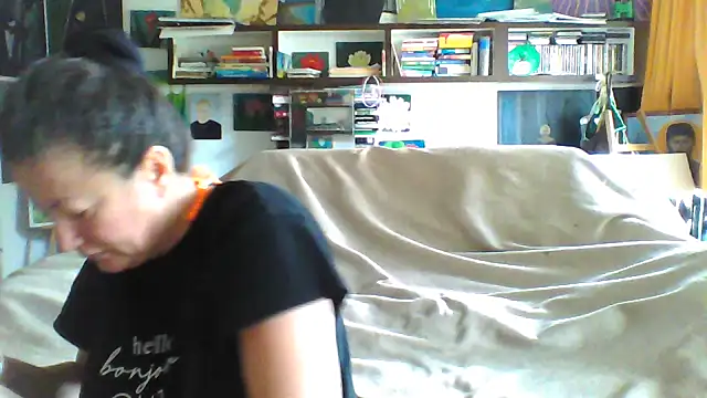 MariaAnaSunshine online show from 10-11-25, 01:34