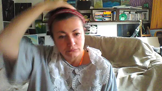 MariaAnaSunshine online show from 10-16-25, 08:33