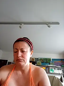 MariaAnaSunshine online show from 09-28-25, 03:19