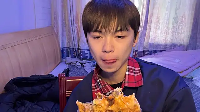 xiaottt1918 online show from 01-14-25, 08:41