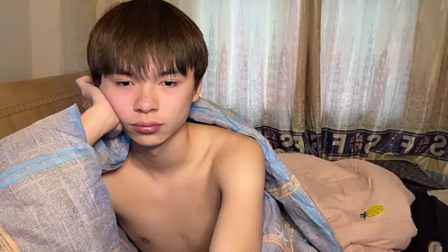 xiaottt1918 online show from 01-11-25, 09:36