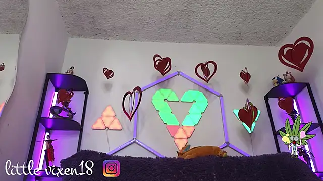 littlevixen18 online show from 03-21-26, 03:05