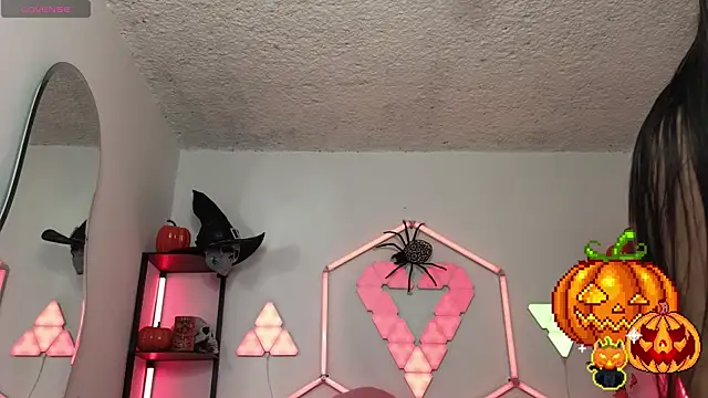 littlevixen18 online show from 10-21-25, 02:27