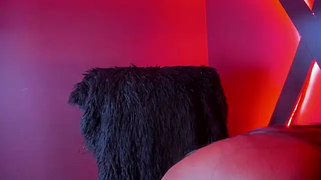 zoe roux21 online show from 10-05-25, 09:55