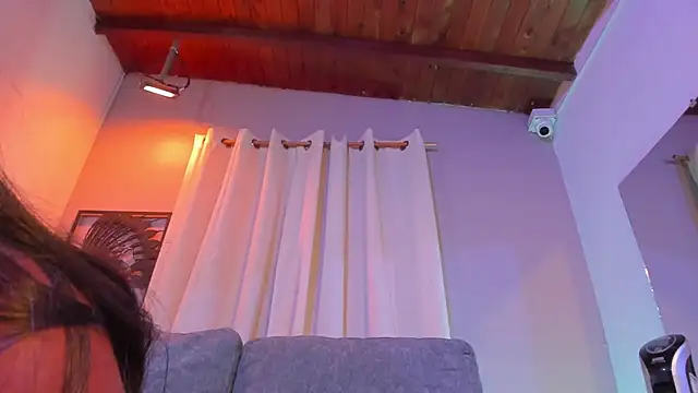 zoe roux21 online show from 10-18-25, 02:13