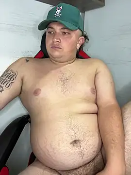 AndresChuboi online show from 11-17-25, 02:43