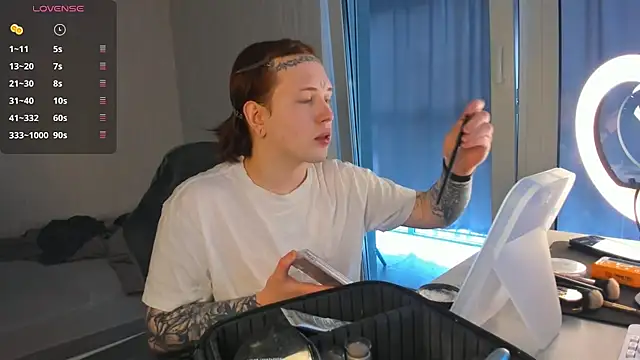 Spliti moon online show from 04-18-26, 11:45