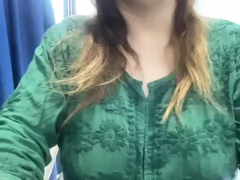 Snapshot of sassypooja chatting on 09-30-25, 07:03 sassypooja online show from 09-30-25, 07:03