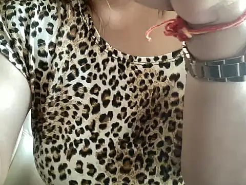 Snapshot of sassypooja chatting on 03-04-25, 08:24 sassypooja online show from 03-04-25, 08:24