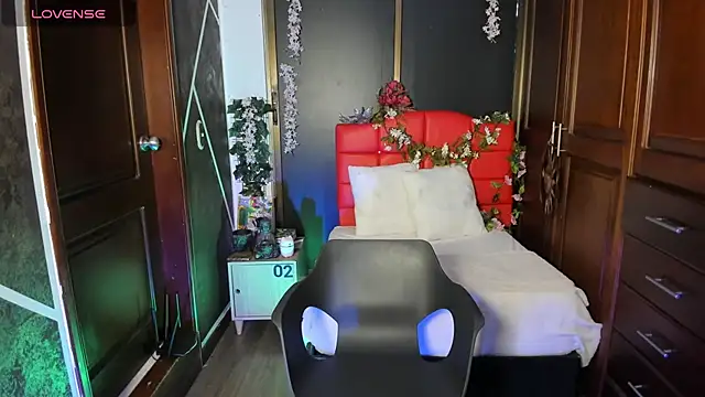 SexyNaf online show from 11-29-25, 07:36