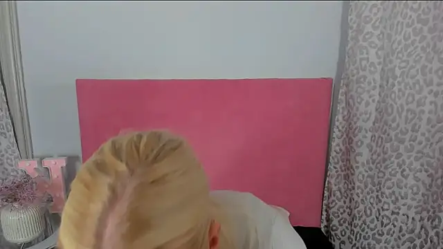 KristyHoney online show from 04-14-26, 02:22