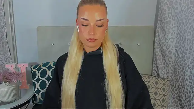 KristyHoney online show from 06-14-26, 07:04