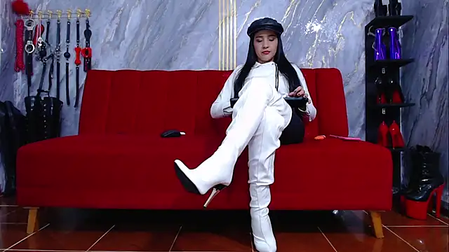 KatyMore  online show from 07-14-26, 08:15