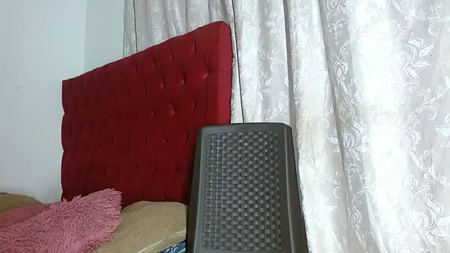 cristinamontiel online show from 10-11-25, 02:29
