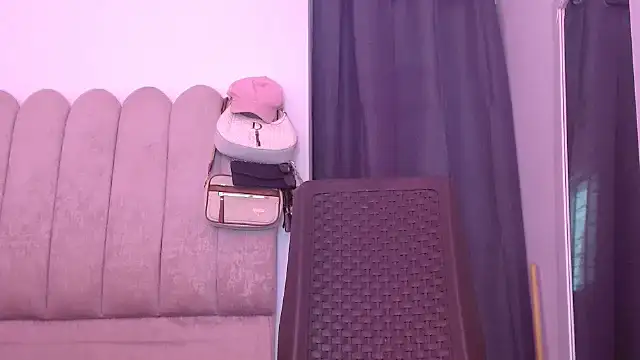 Snapshot of cristinamontiel chatting on 08-08-26, 03:30 cristinamontiel online show from 08-08-26, 03:30