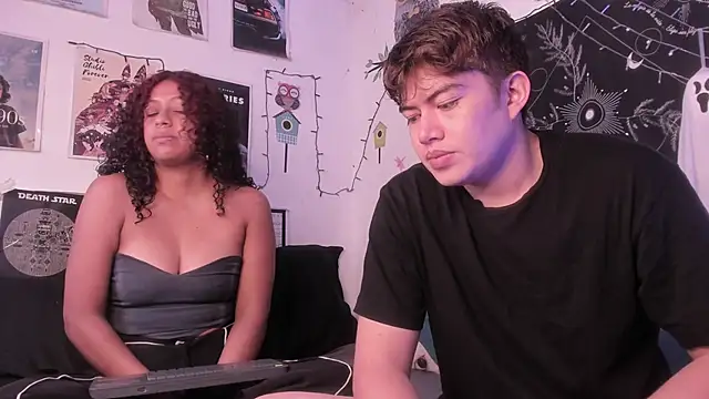 hothoneychile online show from 10-23-25, 02:38