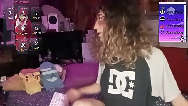 piou-sissy online show from 10-22-25, 08:08