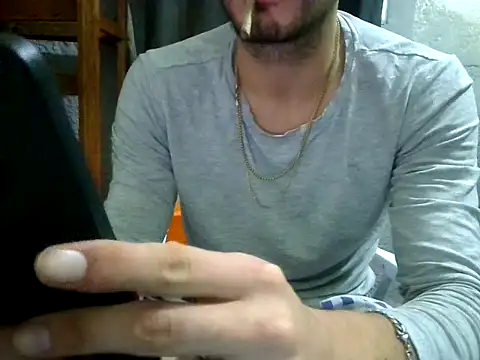 montevideoo online show from 12-17-25, 05:01