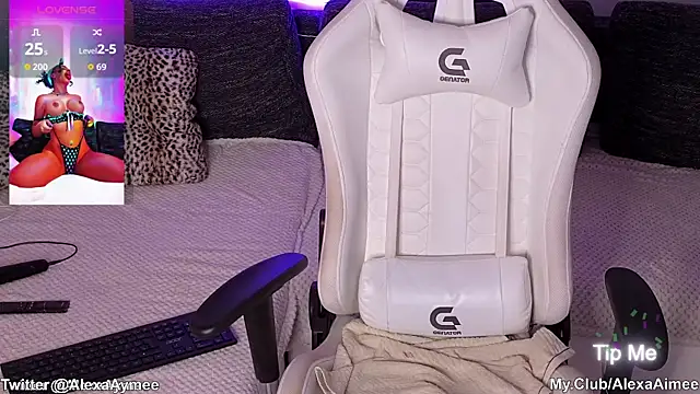 AlexaAimee online show from 03-25-26, 10:14